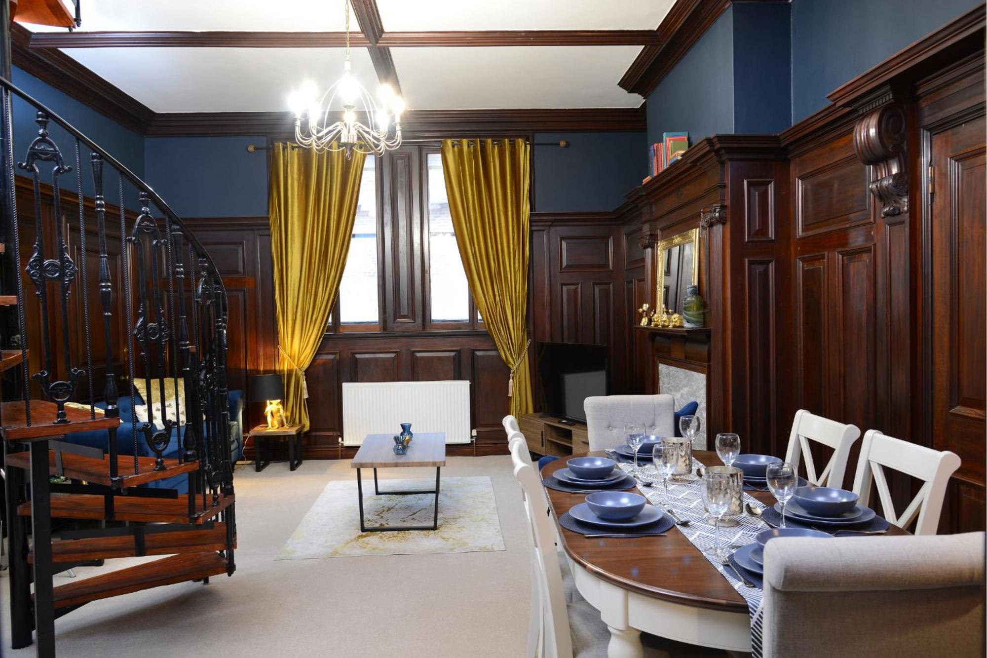 The Old Brewery Boardroom - Winchester City Centre - Unique Property - Free Parking - Sleeps 6 - By Xplus Stays エクステリア 写真
